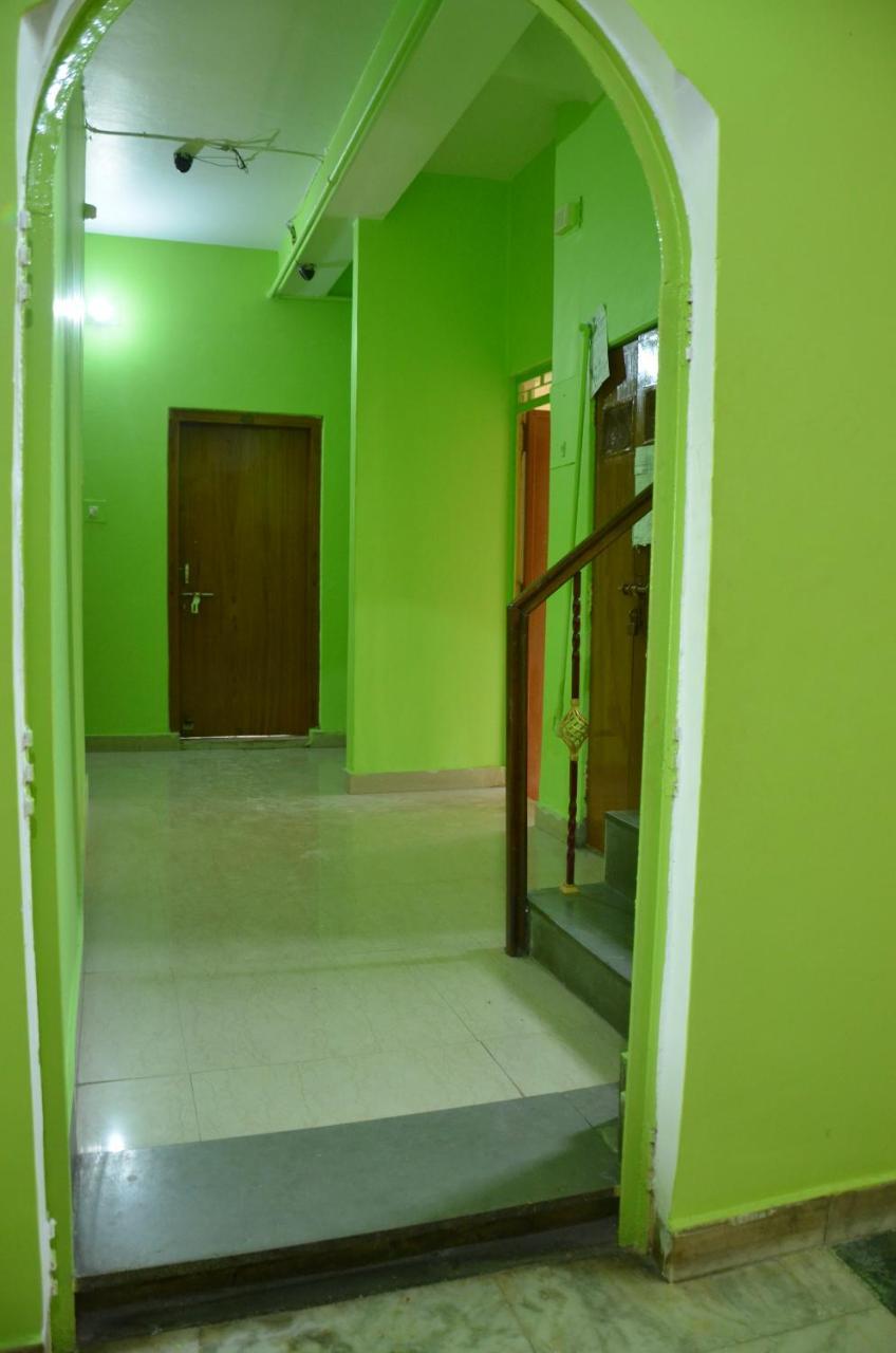 Puja pensión Varanasi Exterior foto